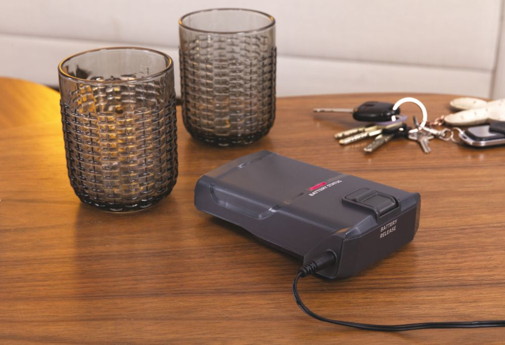 Hoover HF1 Aspirapolvere Elettrica Cordless Senza Sacchetto Magenta 0,9L 30min