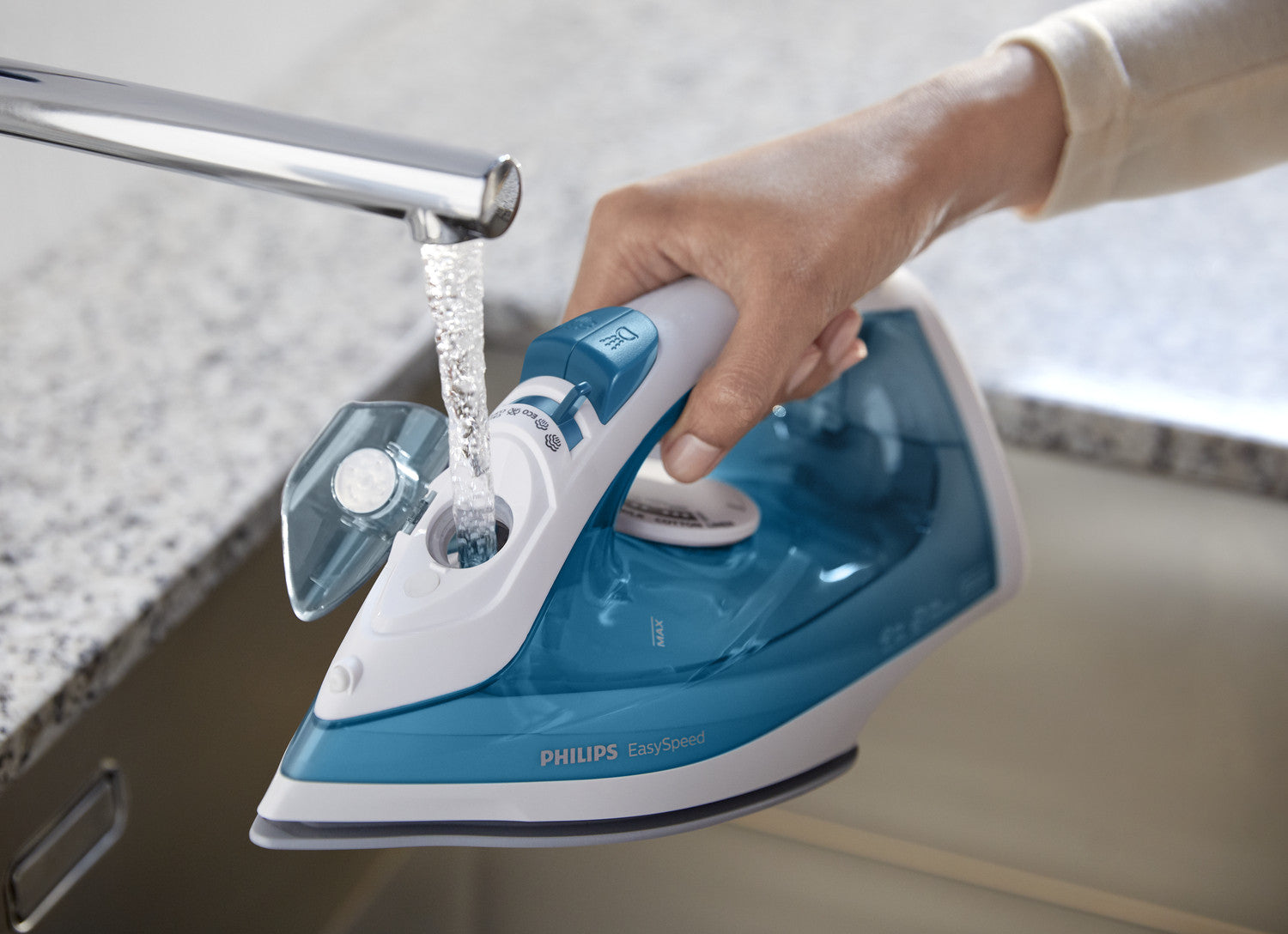 Philips EasySpeed GC1744/20 Ferro da Stiro a Vapore 2000W Piastra Antiaderente Blu/Bianco